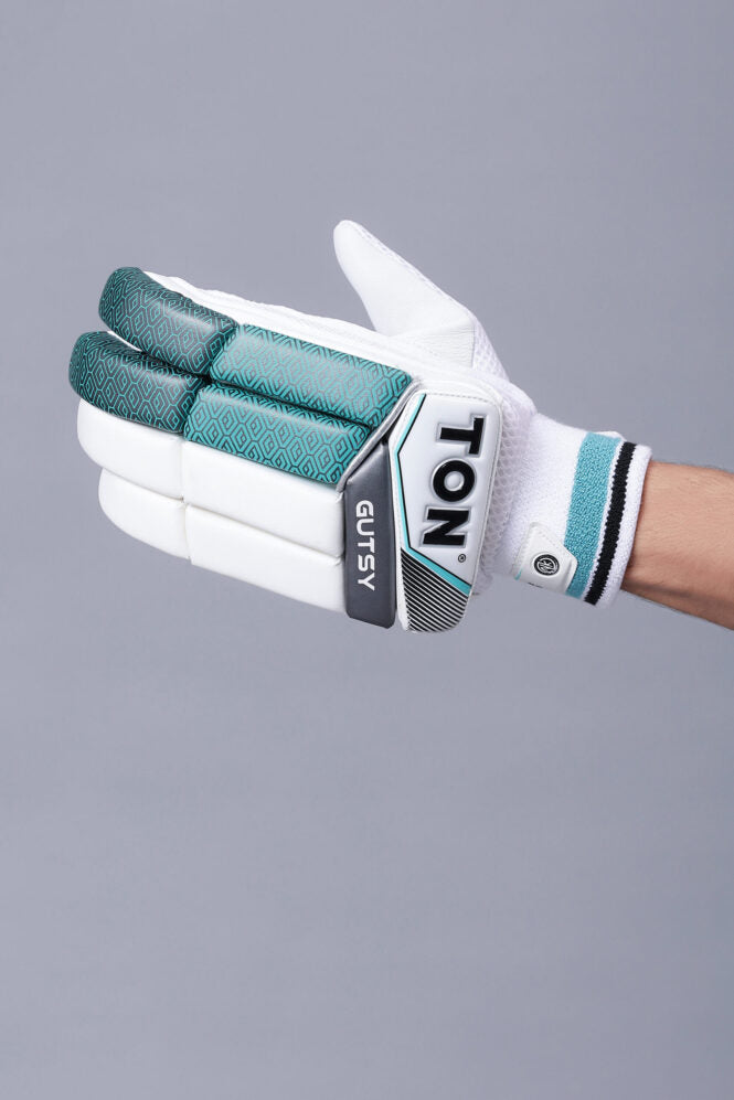 Ton Gutsy Cricket Batting Gloves