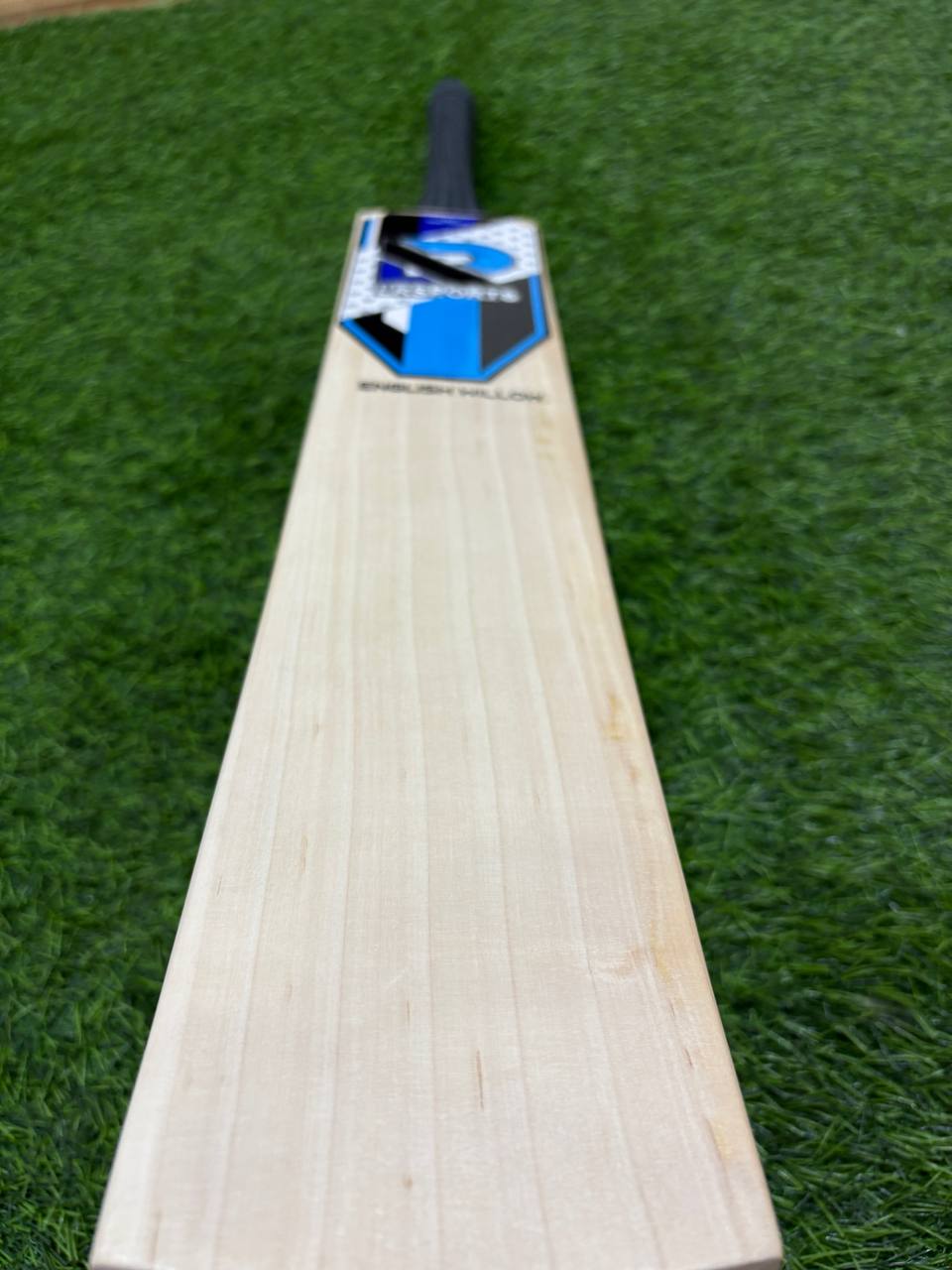 English Willow Cricket Bat Limited Edition (Grade 1)